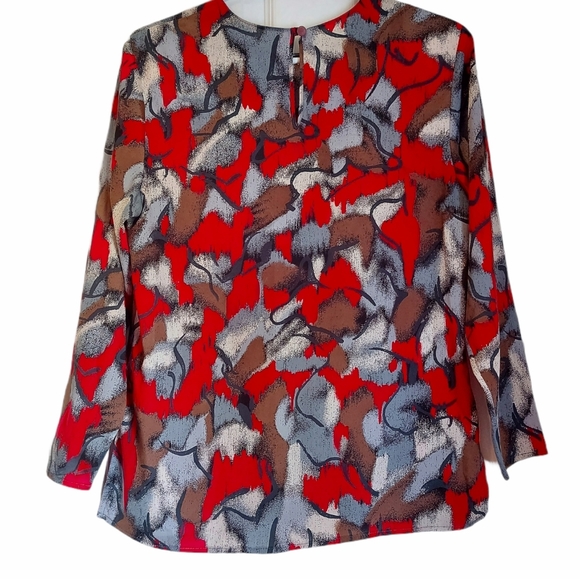 Blouse & Skirt Set - Picture 4 of 13